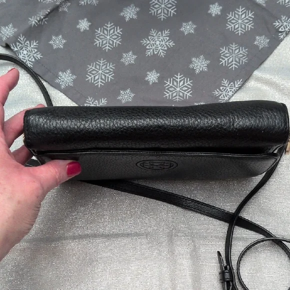 Tory Burch Bombe Flat Black Leather Crossbody Bag - Picture 8 of 11
